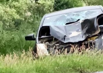 Muere mujer en motocicleta tras ser embestida por auto en Linares, Nuevo León; su acompañante está grave