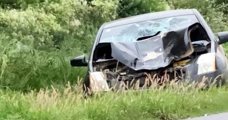 Muere mujer en motocicleta tras ser embestida por auto en Linares, Nuevo León; su acompañante está grave