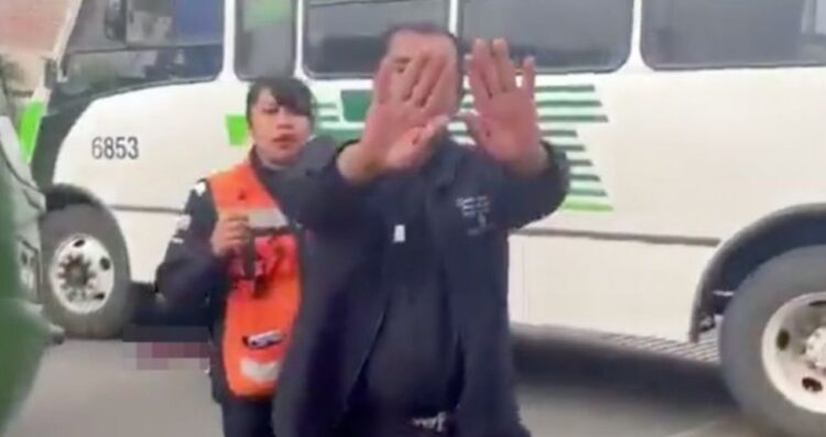 Mujer muere atropellada por camión en la terminal México-Texcoco