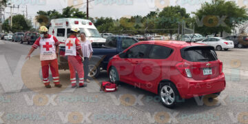 Mujer resulta herida tras choque por maniobra imprudente en Ciudad Victoria, Tamaulipas