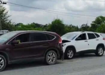 Mujer sufre lesiones tras choque en la carretera Valles–Mante