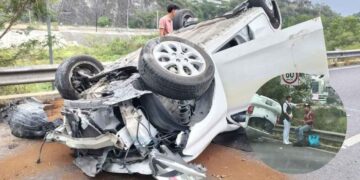 Panadero queda lesionado tras volcar en el bulevar Antonio L. Rodríguez de Monterrey, NL