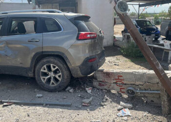 Pareja resulta herida tras ser atropellada en puesto de carnitas en Nuevo Laredo, Tamaulipas