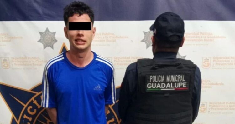 Policías rescatan a joven presuntamente retenida por su expareja en Guadalupe, NL