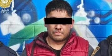Policías rescatan a mujer Iztapalapa