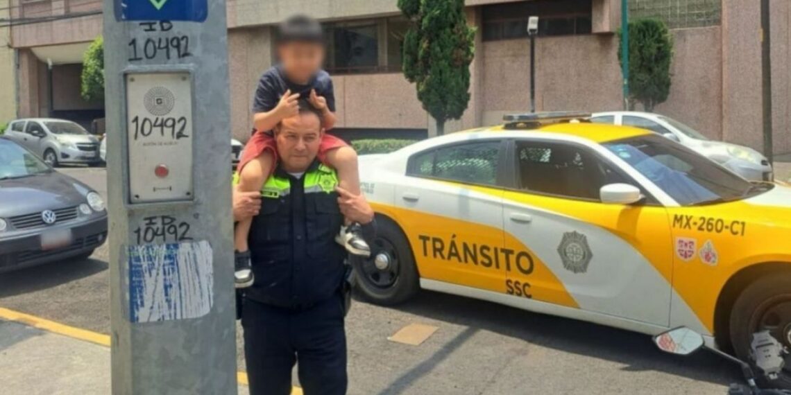 Policías rescatan a niño extraviado en la colonia Doctores y lo reúnen con su madre
