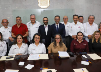 Presenta secretario de Salud estrategia de prevención para salud mental