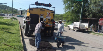 Reactiva Municipio de Victoria programa emergente de bacheo para reparar calles dañadas por lluvias