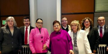 Rector de la UAT acompaña a Rosa Icela en festejo por el Día del Abogado