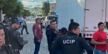 Recuperan camión robado Tlaquepaque