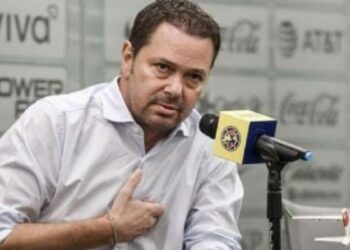 Santiago Baños refuerzos América
