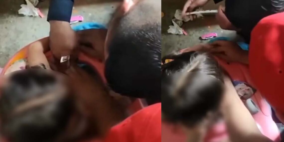 Se le atora el dedo a una bebé en su andador en Escobedo, NL