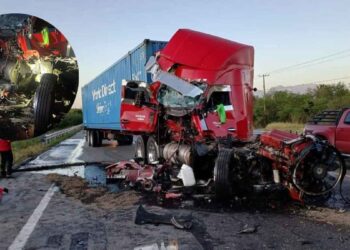 Se registra fuerte choque entre tráileres en la Carretera Nacional de Montemorelos