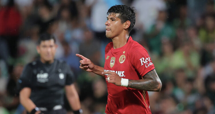 Toluca firma remontada histórica y vence 4-2 al Santos Laguna en el TSM