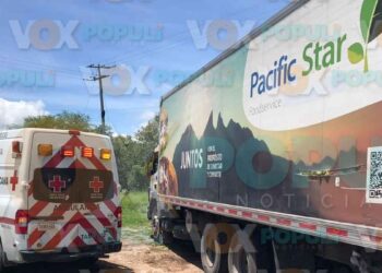 Tráiler invade carril y provoca lesiones a conductor en la carretera Victoria-Mante