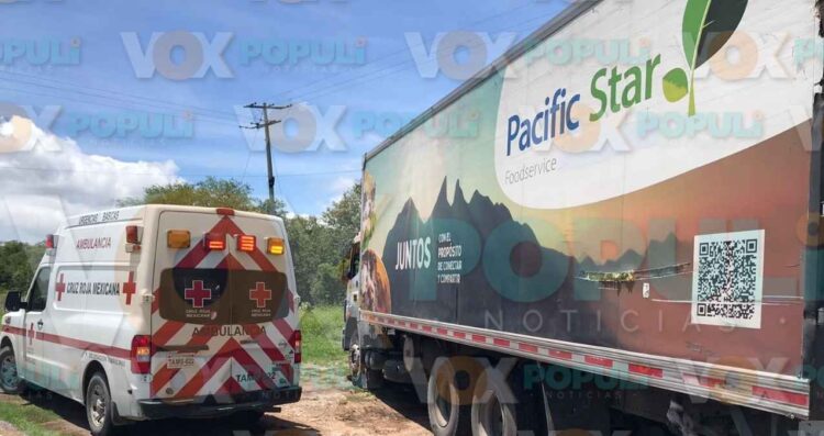 Tráiler invade carril y provoca lesiones a conductor en la carretera Victoria-Mante