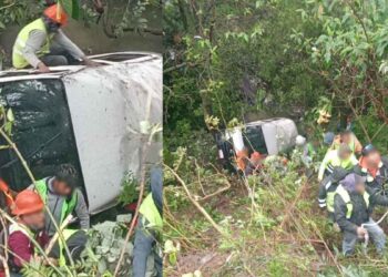 Vagoneta cae a un barranco en la Alcaldía Álvaro Obregón, CDMX, al menos 18 trabajadores resultaron heridos