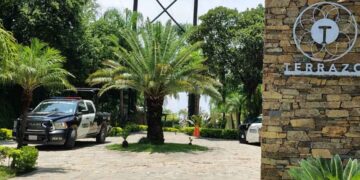 Violento asalto en quinta al sur de Monterrey, Nuevo León roban auto y 400 mil pesos