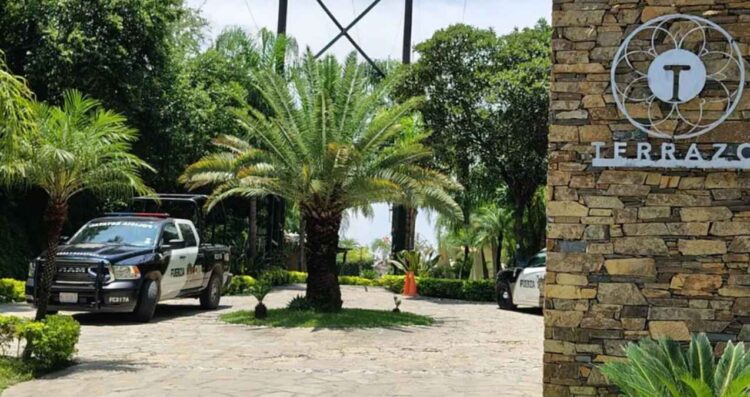 Violento asalto en quinta al sur de Monterrey, Nuevo León roban auto y 400 mil pesos