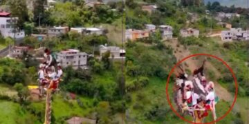 Voladores de Papantla casi caen desde 20 metros en plena feria de Puebla