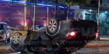 Vuelcan jóvenes tras parranda en Ciudad Madero, Tamaulipas
