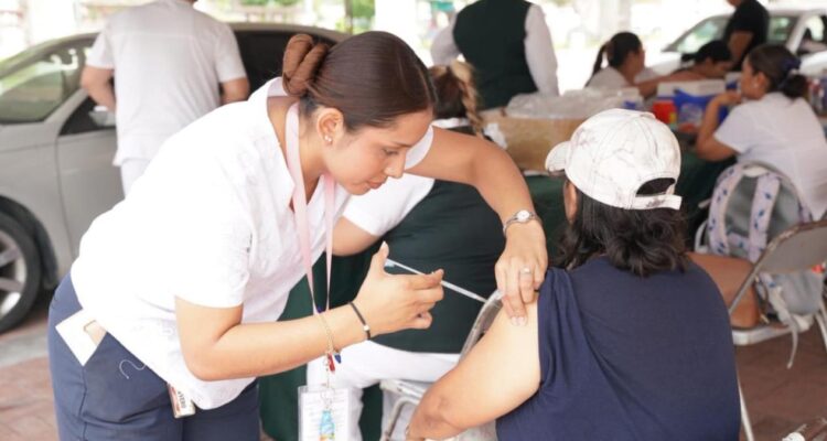 campaña de vacunación en Nuevo Laredo