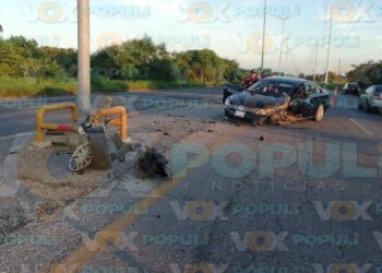 colisión contra poste en altamira