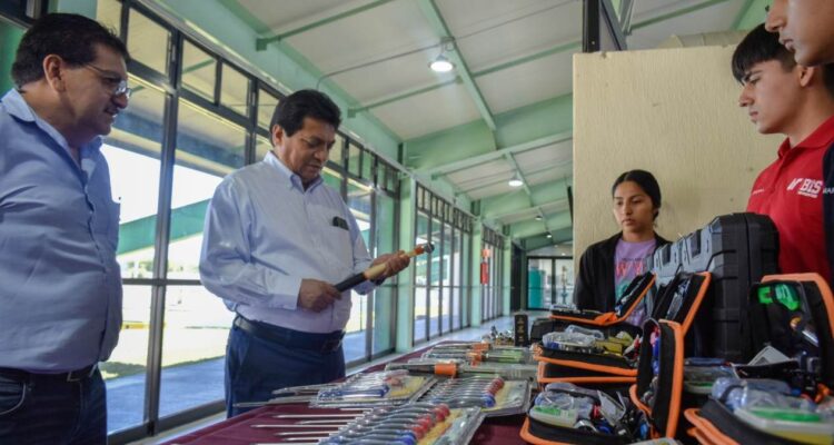 donación egresados de utnl