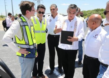 entrega de patrullas a seguridad en Tamaulipas