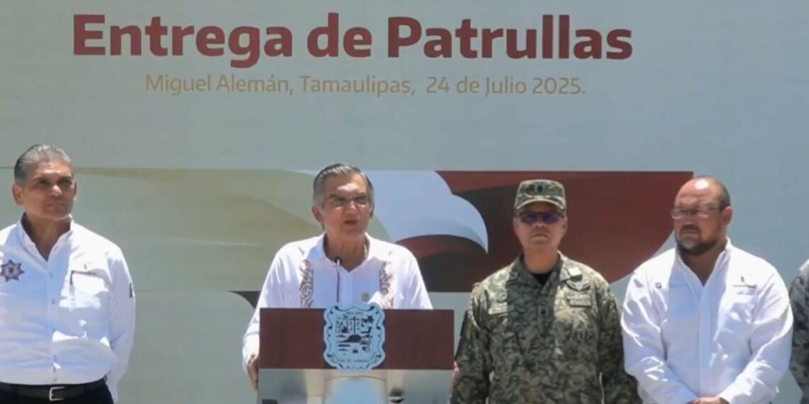entrega de patrullas en Tamaulipas