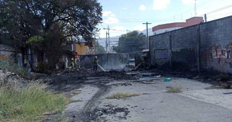 _incendio en baldío Monterrey