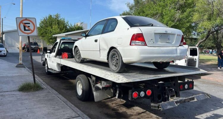 operativos con grúas en Nuevo Laredo