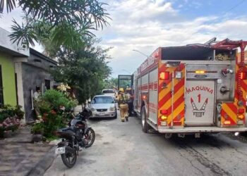 rescatan a una persona en Linares