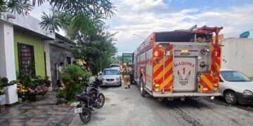 rescatan a una persona en Linares