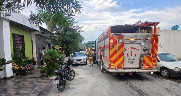 rescatan a una persona en Linares