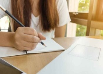 ¿Cómo estudiar gratis una licenciatura de la UnADM desde casa
