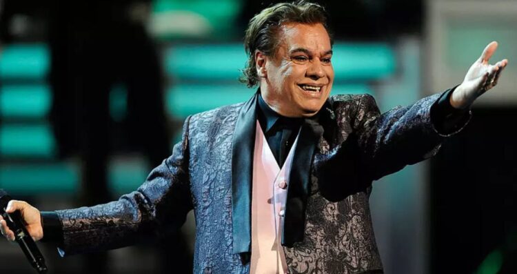 A nueve años de su muerte, recuerdan el concierto de Juan Gabriel en Bellas Artes