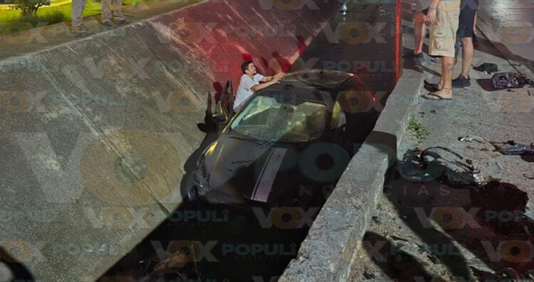 Automóvil cae a un canal en Ciudad Madero, Tamaulipas; conductor resultó lesionado