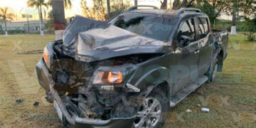 Borrachos terminan la fiesta haciendo 'chuza' con luminarias en El Mante, Tamaulipas