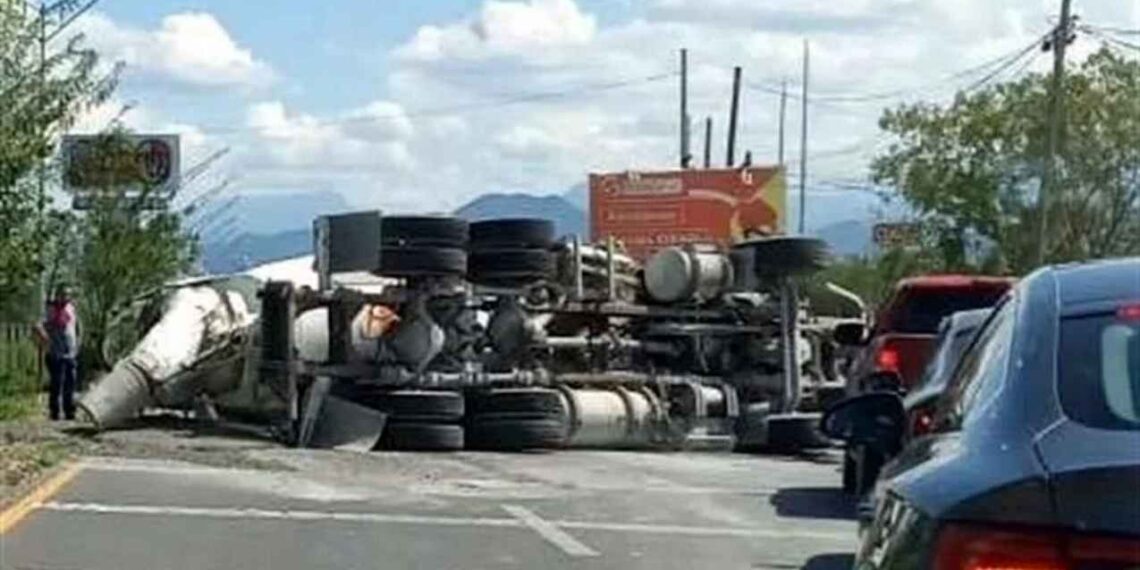 revolvedora autopista Aeropuerto Guadalupe