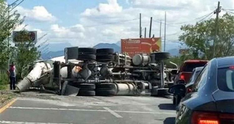 revolvedora autopista Aeropuerto Guadalupe