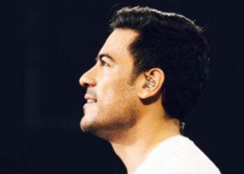 Carlos Rivera emociona con adelanto de su nueva canción