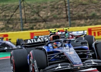 Carlos Sainz confía en el futuro de Williams para pelear por el campeonato de F1