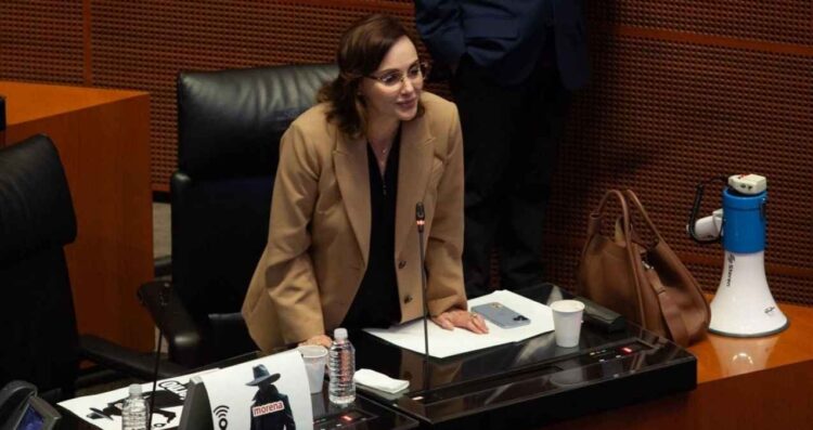 Comisión Permanente Lilly Téllez