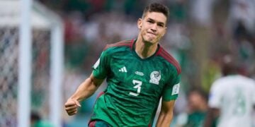 César Montes reflexiona sobre su carrera y el Tri