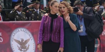 Claudia Sheinbaum confirma que Beatriz Gutiérrez Müller vive en México