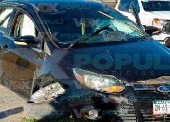 Conductor pierde el control y termina sobre camellón de libramiento en Cd. Victoria, Tamaulipas