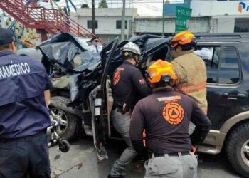atrapado camioneta Apodaca