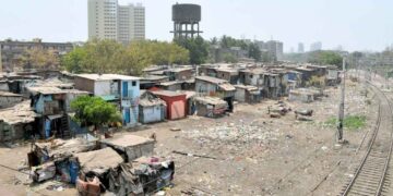 Disminuye a 29.6% la población en situación de pobreza en México, según datos del Inegi