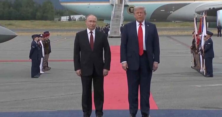 Donald Trump se reúne con Vladímir Putin en Alaska | EN VIVO